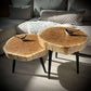 Sett med 2 kaffebord laget av treplater, måler 50/60 cm, med treben.
